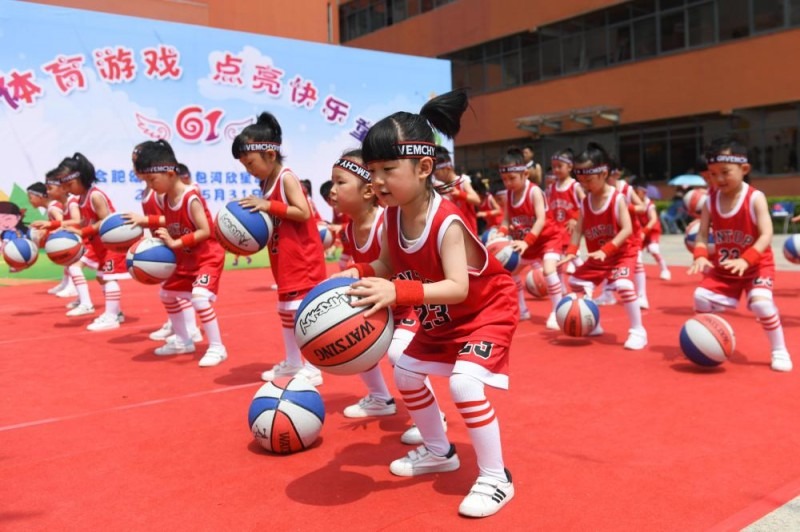 性情中人！赵探长采访戈登 后者揭秘成为NBA球员的原因