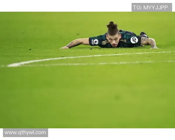 《决胜巅峰》今日正式公测上线，全球MOBA舞台迎来中国玩家